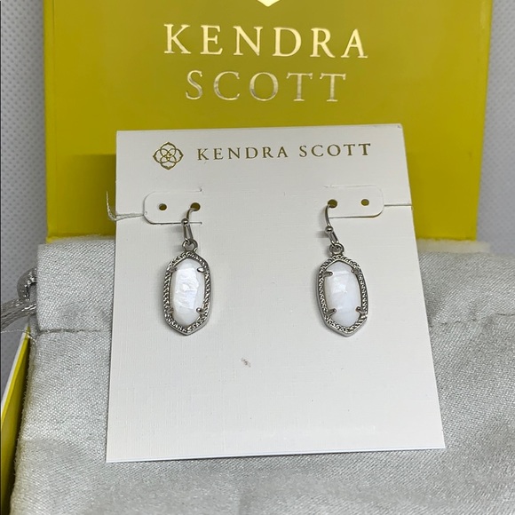 Kendra Scott Jewelry - Kendra Scott Lee Drop earring Mother-of-pearl